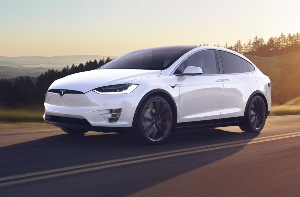 Vehículos-Tesla-1-1024x795